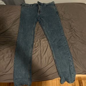 VINTAGE SLIM STRAIGHT RVCA BLUE JEANS, barely worn, size 34 waist.